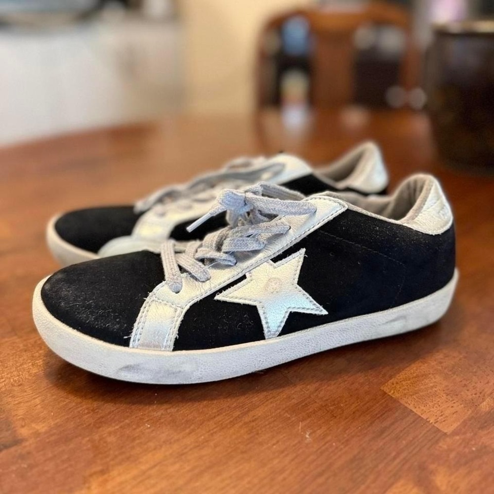 Golden Goose Super-Star Sneakers Womens 38 (US 7.5) Black Silver Metallic Low